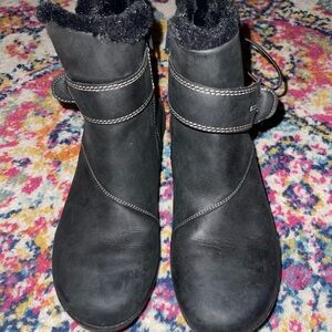 Black Women's Ankle Boots Clark’s Roseville size 6 euc